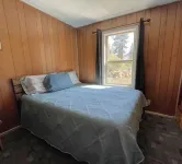Peacefully 2BR Cabin with Firepit