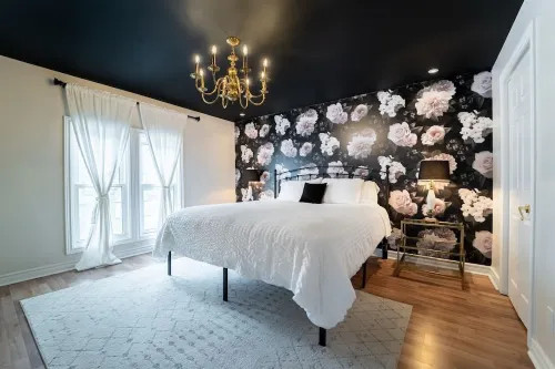 Boutique Home By The Falls