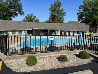 Lake of the Ozark’s -Osage Beach -Pelican Bay -Margaritaville