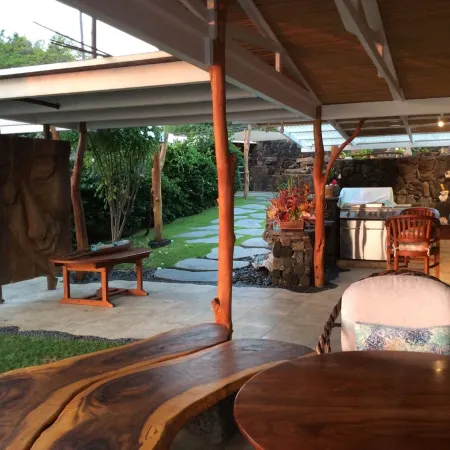 Oceanfront Private Home, AC, Outdoor Kitchen, Magic Sands, Lymans Bay, Turtles!