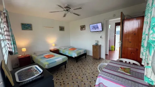 Studio Hibiscus 1 à 5mn à Pied des Plages à Gosier