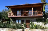 MOUNTAIN CHALET - VILLA