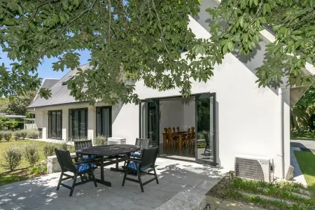 Modern and Spacious Apartment in Tamahere Country Living Zone