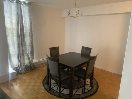 Taro's Lodge Отели рядом с достопримечательностью «Блэк Крик Пайонир Виллидж»