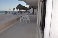 Waterfront 3 Bedroom Condo With 24 Hour Security