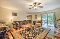 Londonderry Retreat ~ 3 Mi to Lowell Lake! - Homestays