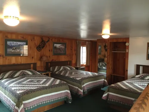 The Trail's End Hotels in Dubois