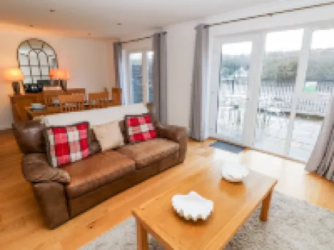 Egret Hotels in Milford Haven