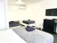 Avenue Motel Hotels in Alfredton