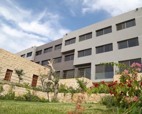 VU'z Hotel Hotels in Jbeil