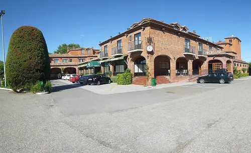 Hotel Alisa - parking