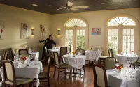 Inner Banks Inn - breakfast