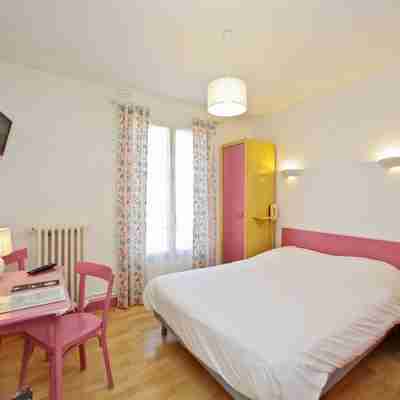 Logis Hôtel la Bonne Famille Rooms
