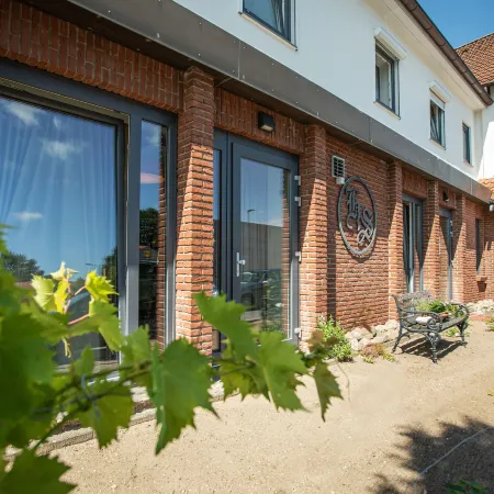 Weinbek