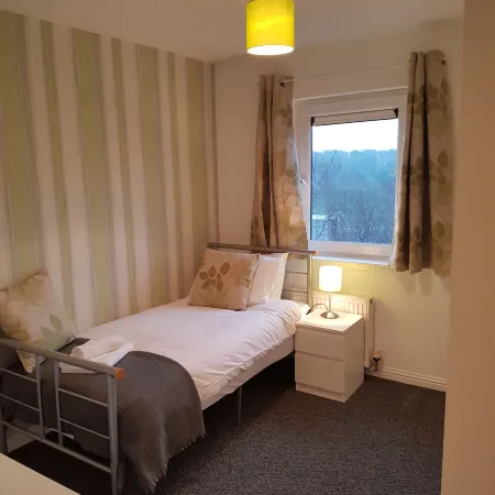 Bathgate Contractor and Business Apartment