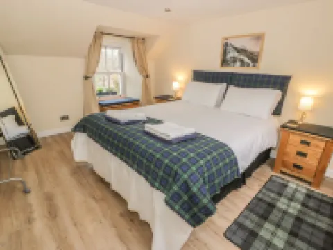 Alma Cottage Hotels in Crianlarich