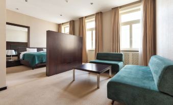 Roset Hotel & Residence