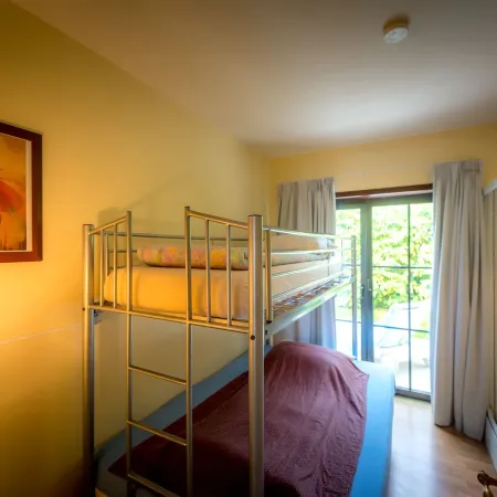 B&B Yaca