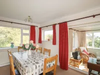 14 Cae Pin Hotels in Abersoch