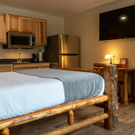 Ouray Riverside Resort - Inn & Cabins