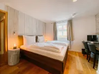 Hotel Gasthaus Zur Sonne Hotels in Dinkelsbuhl