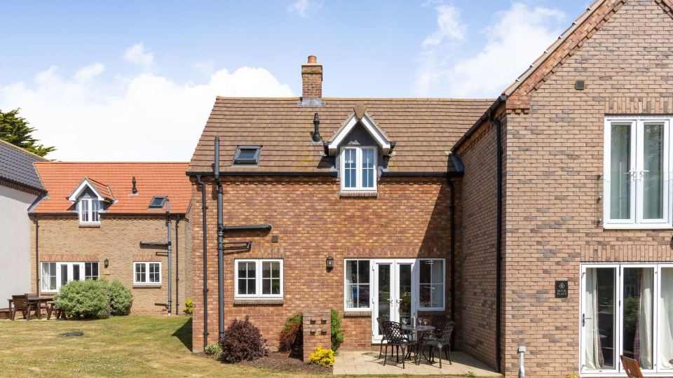 Lilipad Cottage