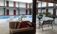 Pacific Coast Hotel - Yüzme Havuzu