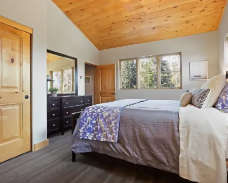 Modern Condo - EV Charger - SM 301 by Bear Valley Vacation Rentals Hotels in Bear Valley