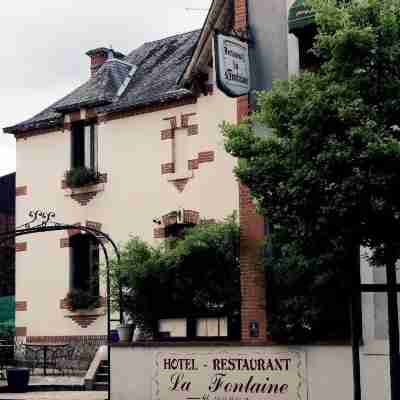 Hôtel La Fontaine Hôtel - restaurant Hotel Exterior