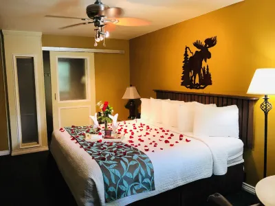 The Lodge Hotel a 