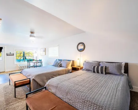 Fife Lake Lodge Hotels in Grand Traverse County