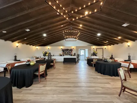 Canyon Lakeview Resort