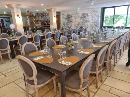 Hôtel le Prieuré Отели в г. Альбер