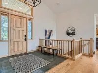 Luxury Keystone Riverfront House w/ Hot Tub, Mountain Views, Golf & Ski Access