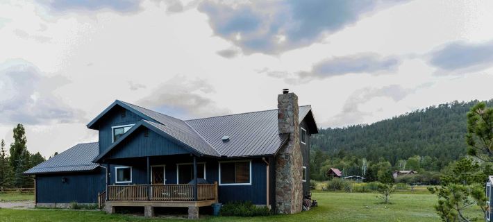 Whispering Hollow Lodge on Greer Main St! Hôtels à&nbsp;: Comte d'Apache