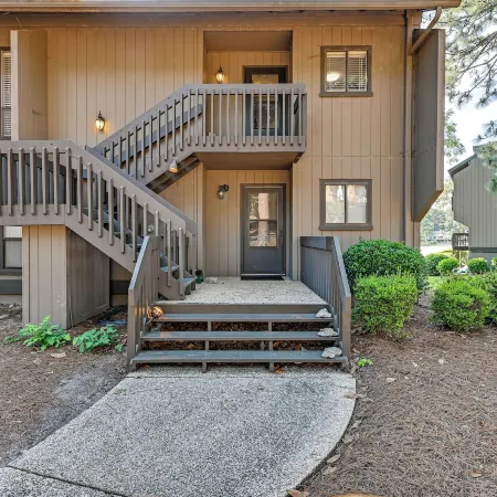Lakeview Condo w/ Resort Pool: 2 Miles to Golf!
