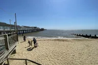 Walton House, Southwold - Beach