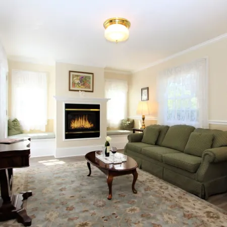 Olallieberry Inn Bed and Breakfast