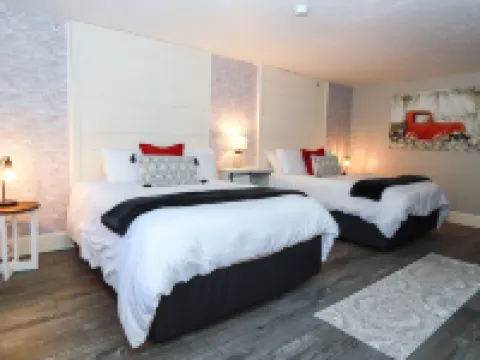 Gunstock Inn & Suites Hotels in Gilford