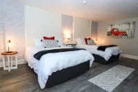 Gunstock Inn & Suites Hotels in Laconia