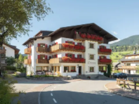 Hotel Dolomiten