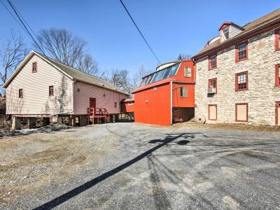 Creek Access & Deck: Runningwater Lancaster Gem