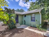 Vibrant Rockledge Home ~ 2 Mi to Cocoa Village! Hotels in Rockledge