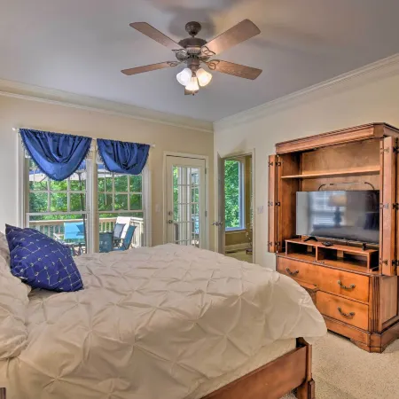 Big Canoe Retreat w/ Deck & Golf Course Views