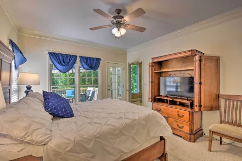 Big Canoe Retreat w/ Deck & Golf Course Views - 3-Star