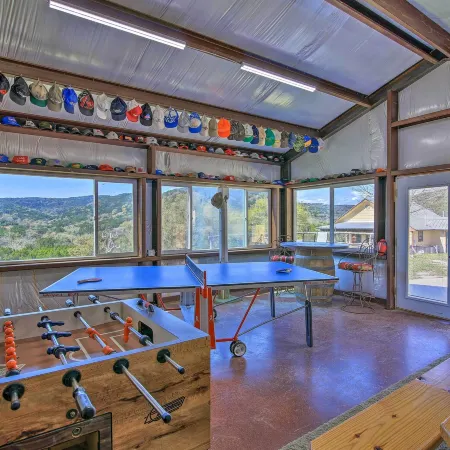 Two Cozy Medina Cottages, Game Room, Mountain View