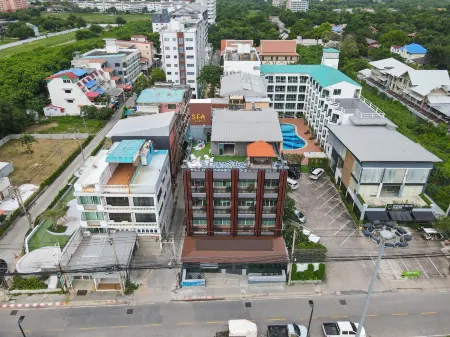 Seaside Jomtien Beach Pattaya