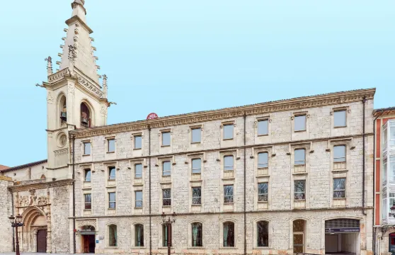 布爾戈斯宮NH典藏酒店