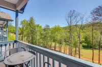 2 Mi to Village and Lake! Charming Helen Retreat - 3-Star