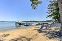 Lake Getaway Walk Across Street to Private Beach!